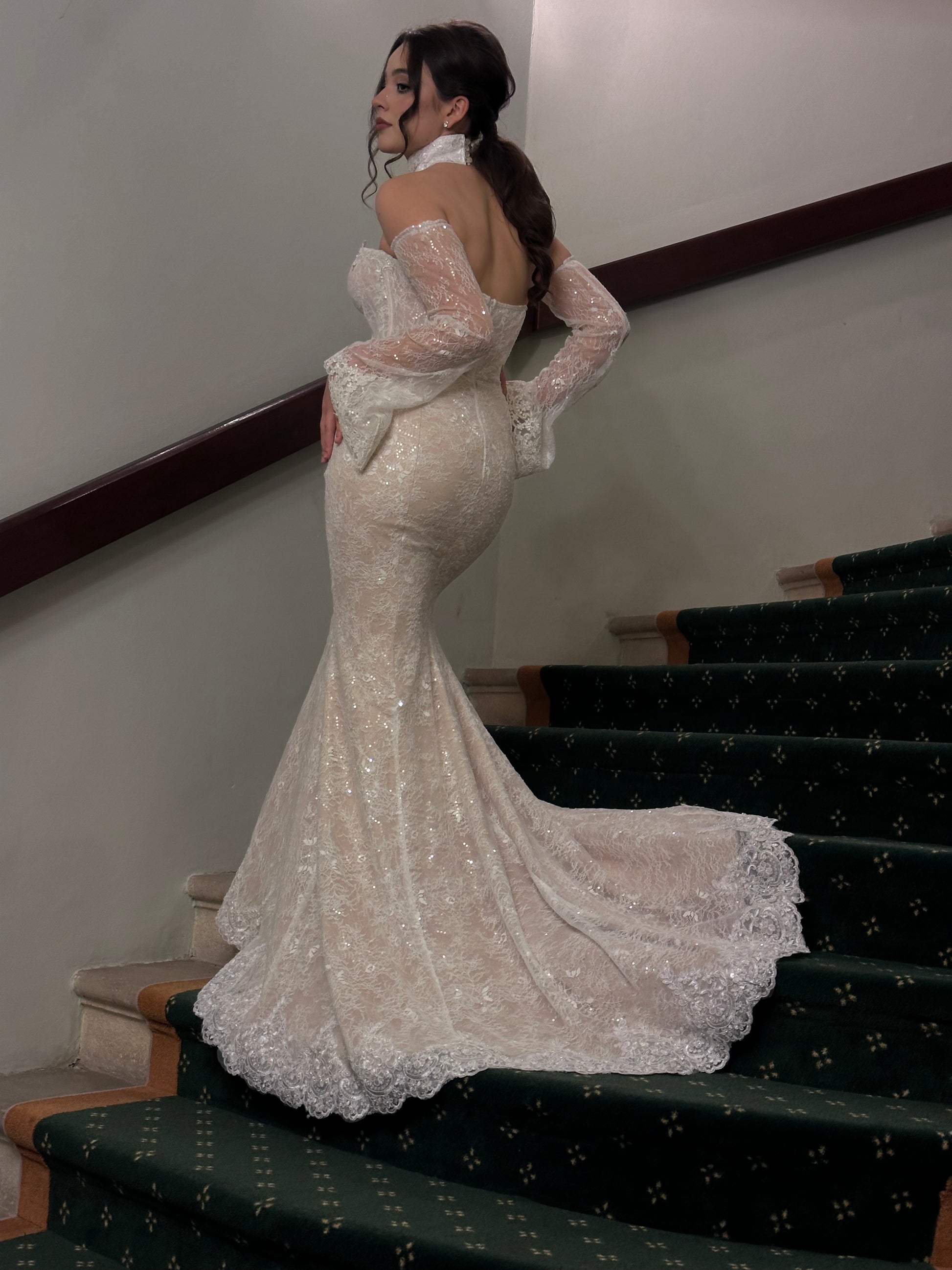 Romantic Lace Siren Bridal Dress with a Touch of Sparkle – Italian Elegance Redefined