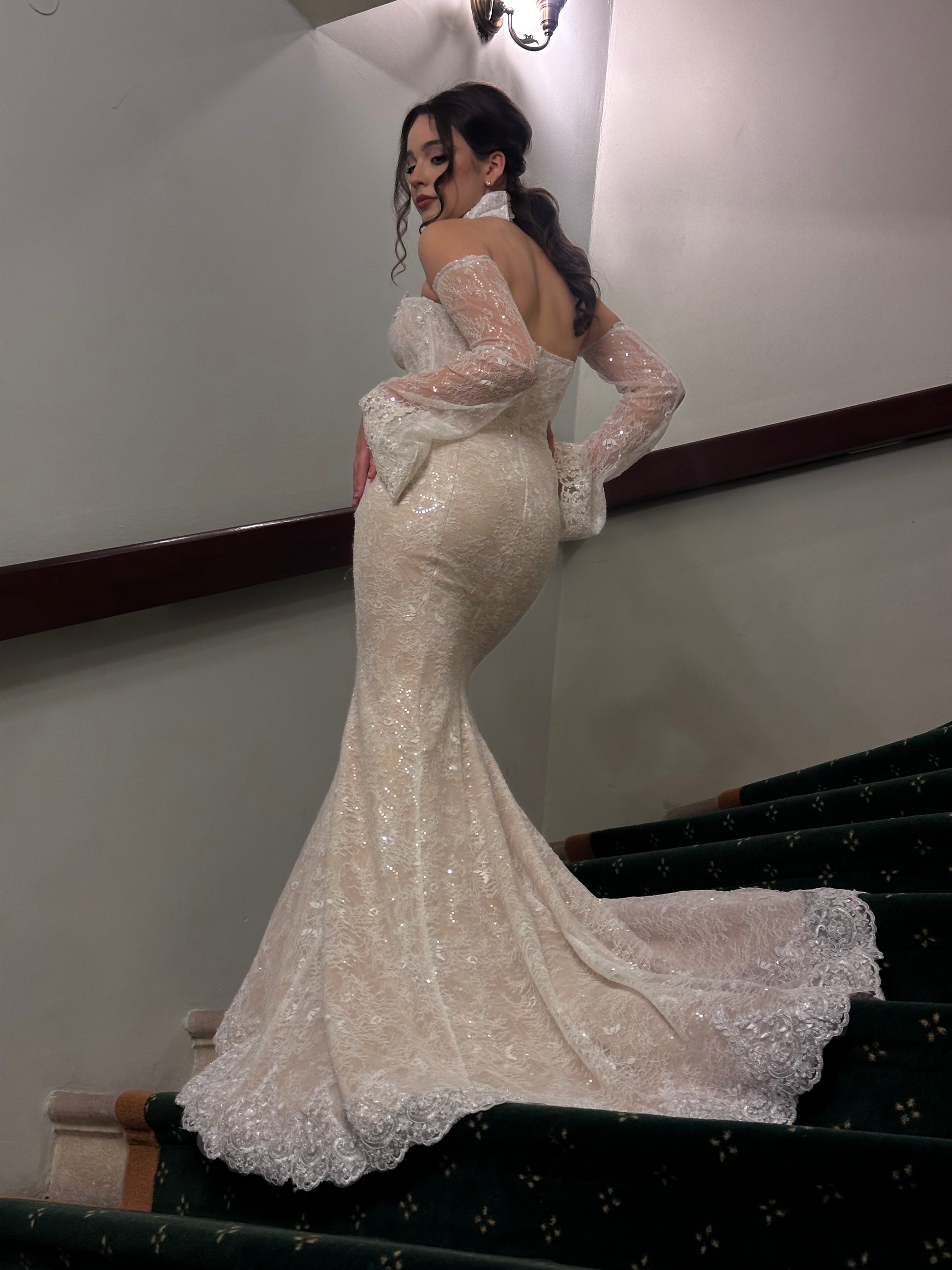 Romantic Lace Siren Bridal Dress with a Touch of Sparkle – Italian Elegance Redefined