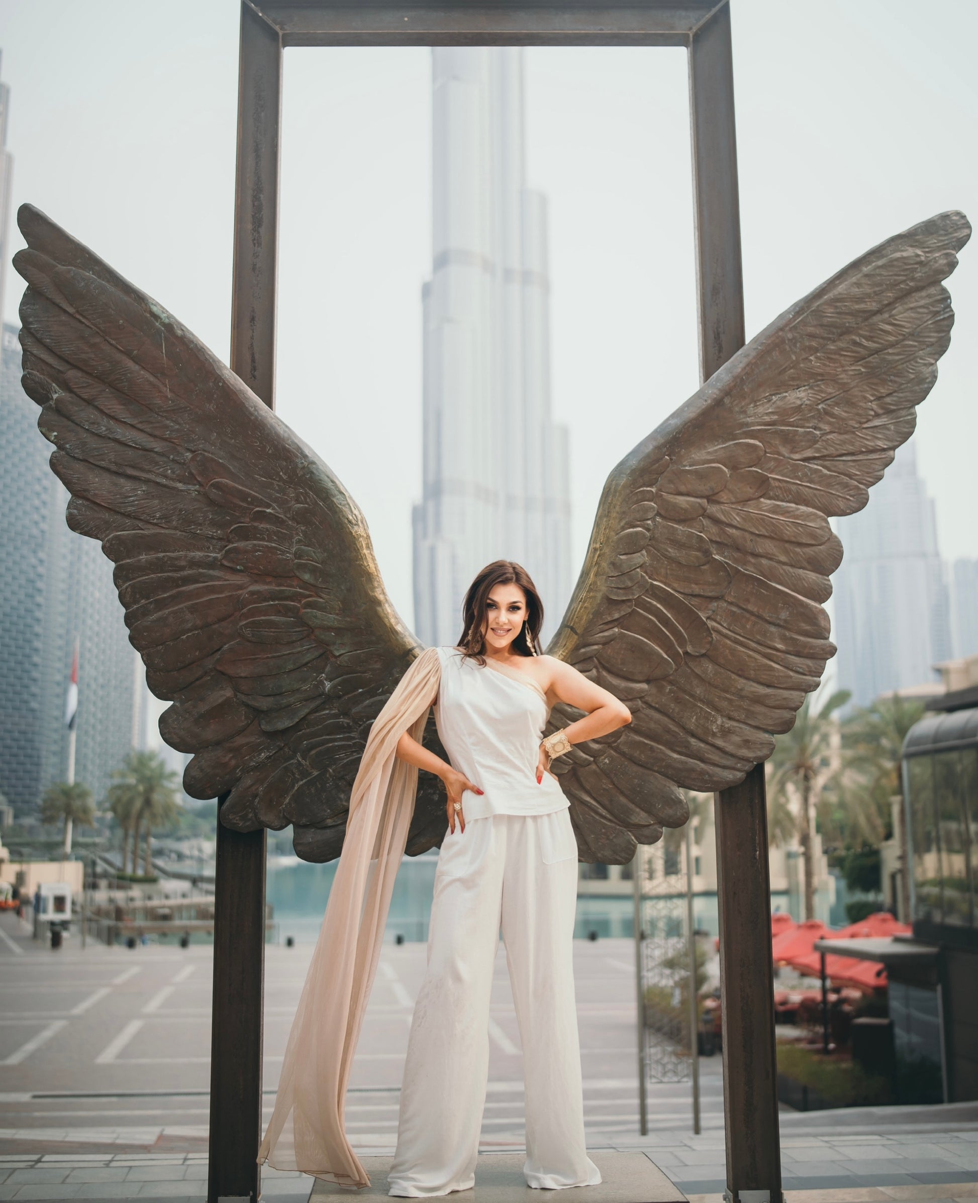 Iconic 2-Piece Set with Arabic Influence & Gold Statement Sleeve– A Touch of Royalty